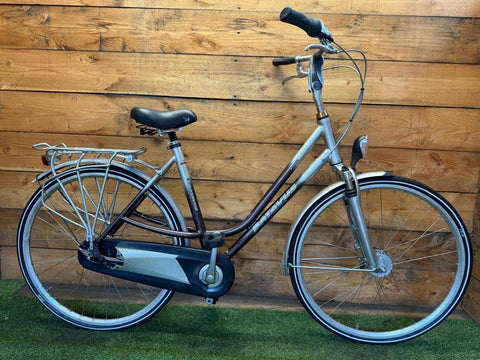Batavus Staccato 8v 28 pouces 53cm