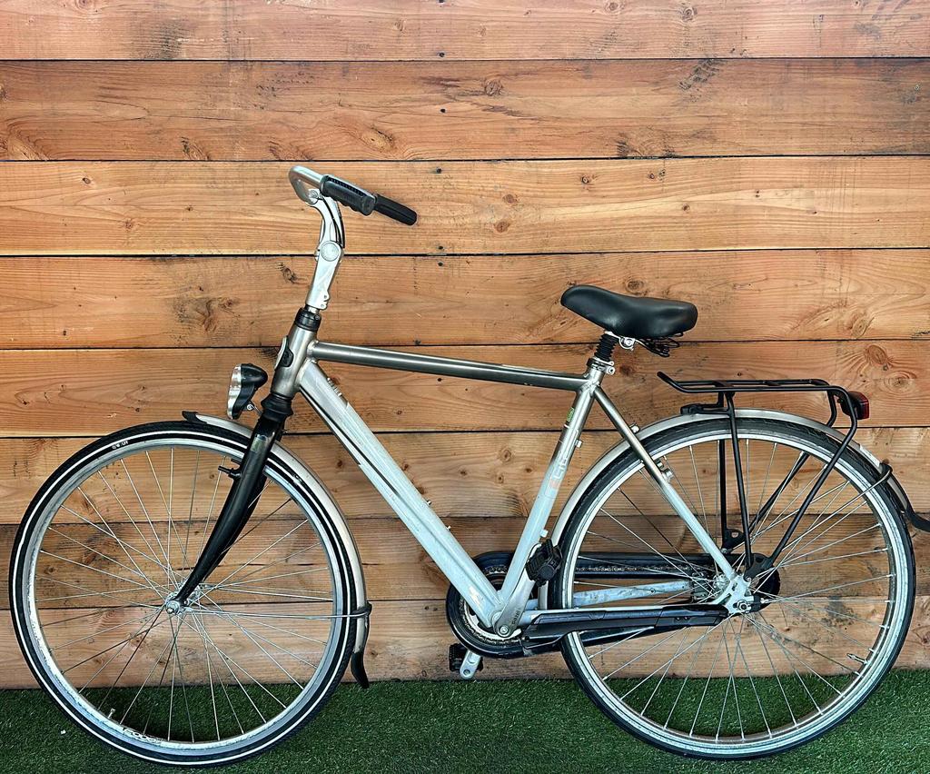Gazelle Orange 28inch 53cm
