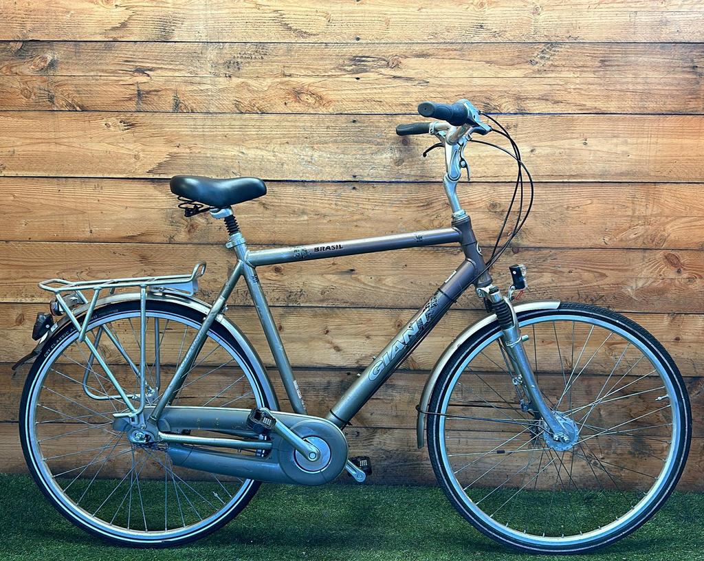 Giant Brasil 8v 28inch 57cm