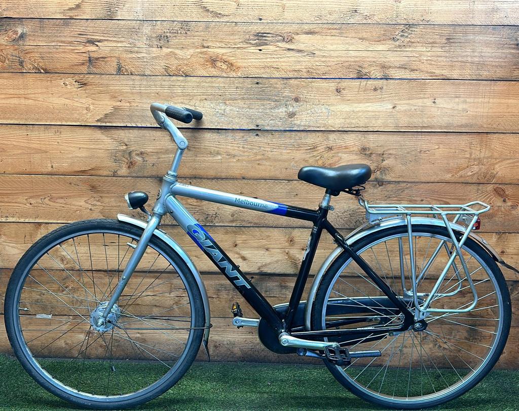 Giant Melbourne 28inch 49cm
