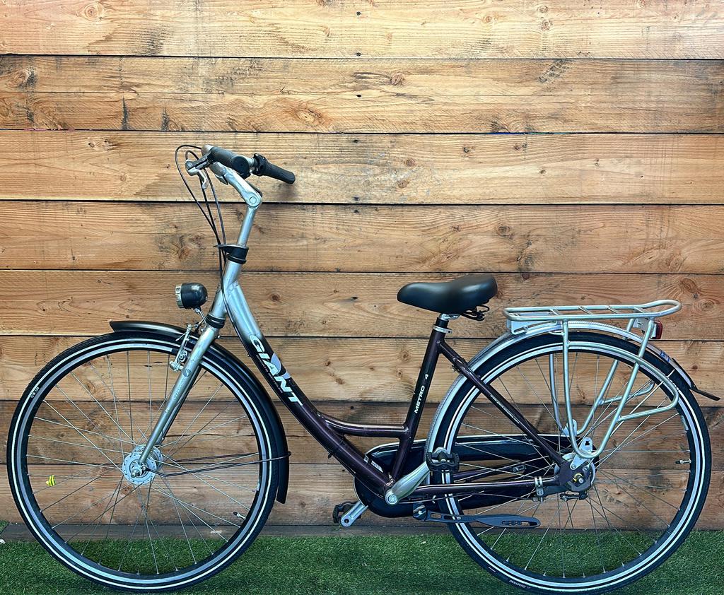 Giant Metro CS4 3v 28inch 44cm