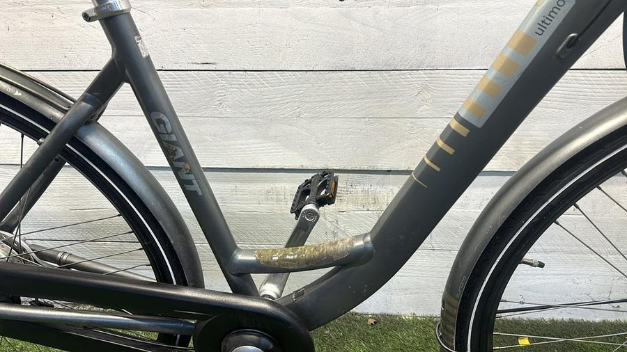 Giant Ultimo